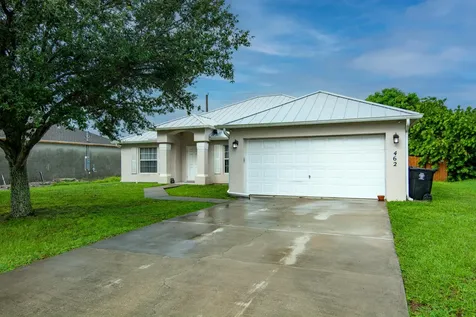 462 SW Carmelite Street Port St Lucie FL 34983
