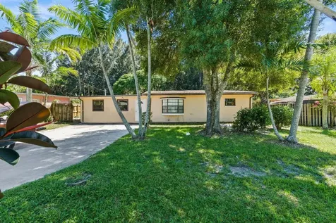 2207 Elizabeth Avenue Fort Pierce FL 34982