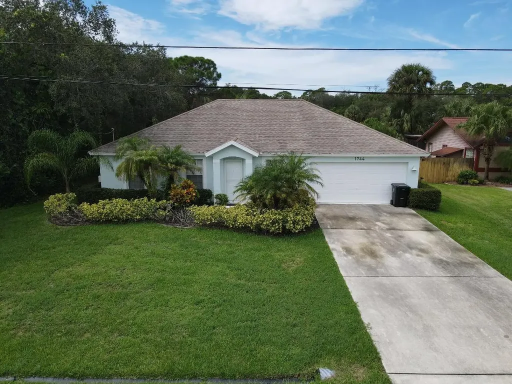 1744 SW Bradway Lane Port St Lucie FL 34953
