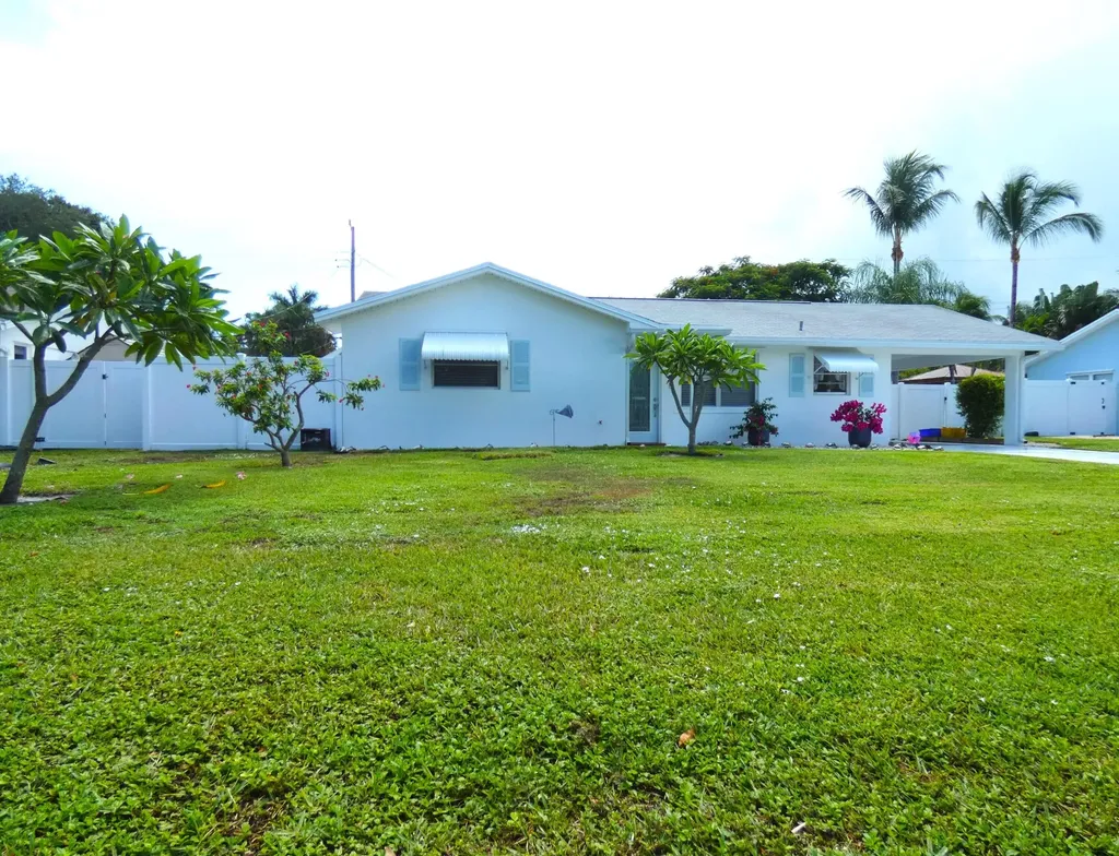 12 Windsor Road W Jupiter FL 33469