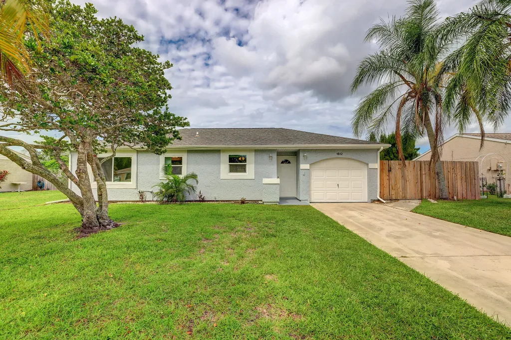 1512 SE Belcrest Street Port St Lucie FL 34952