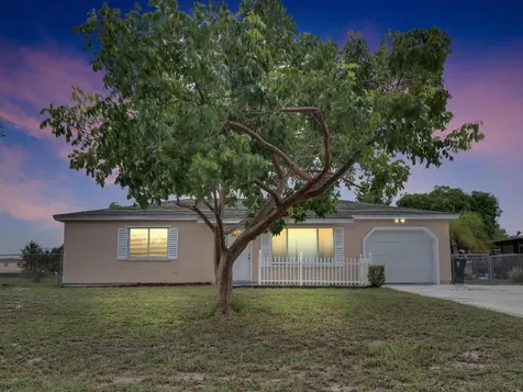 1950 SE West Dunbrooke Circle Port St Lucie FL 34952