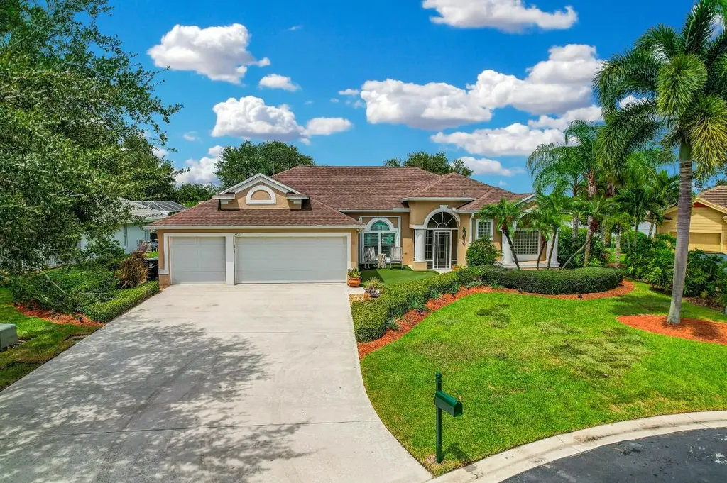 421 SW Sweetwater Trail Port St Lucie FL 34953