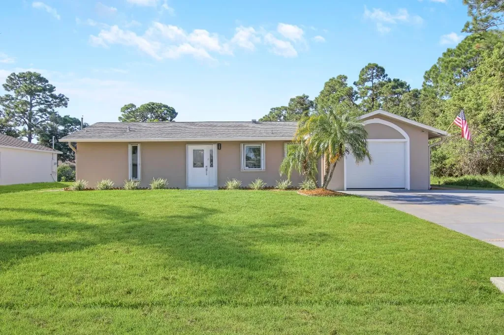 752 SE Browning Avenue Port St Lucie FL 34983