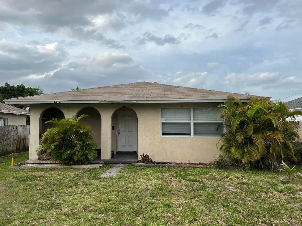 1312 Drive Martin Luther King Jr Boulevard Riviera Beach FL 33404