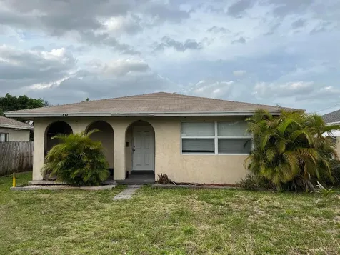 1312 Drive Martin Luther King Jr Boulevard Riviera Beach FL 33404