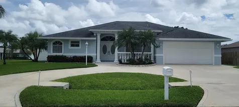 982 SE Atlantus Avenue Port St Lucie FL 34983