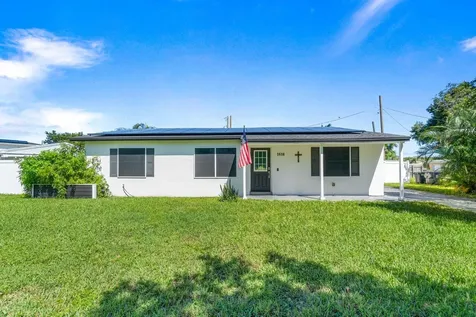 1616 Osborne Circle Lake Worth FL 33461