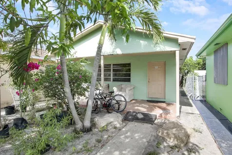 418 S C Street Lake Worth Beach FL 33460