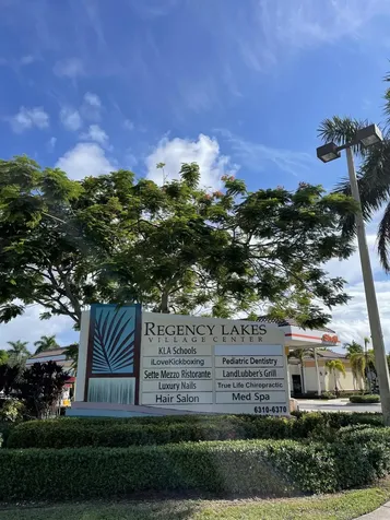 4954 Pelican Manor Coconut Creek FL 33073