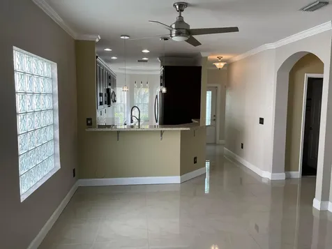 4954 Pelican Manor Coconut Creek FL 33073