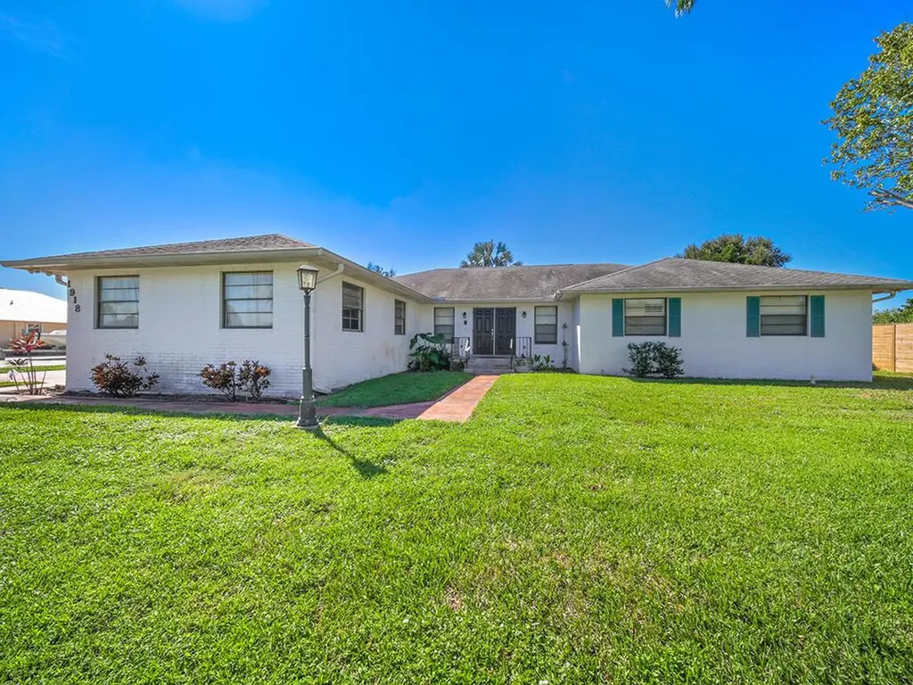 1918 SE Tickridge Road Port St Lucie FL 34952