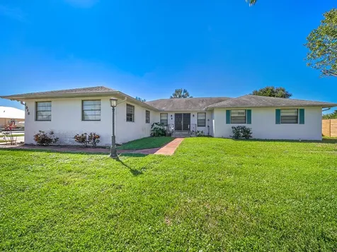 1918 SE Tickridge Road Port St Lucie FL 34952