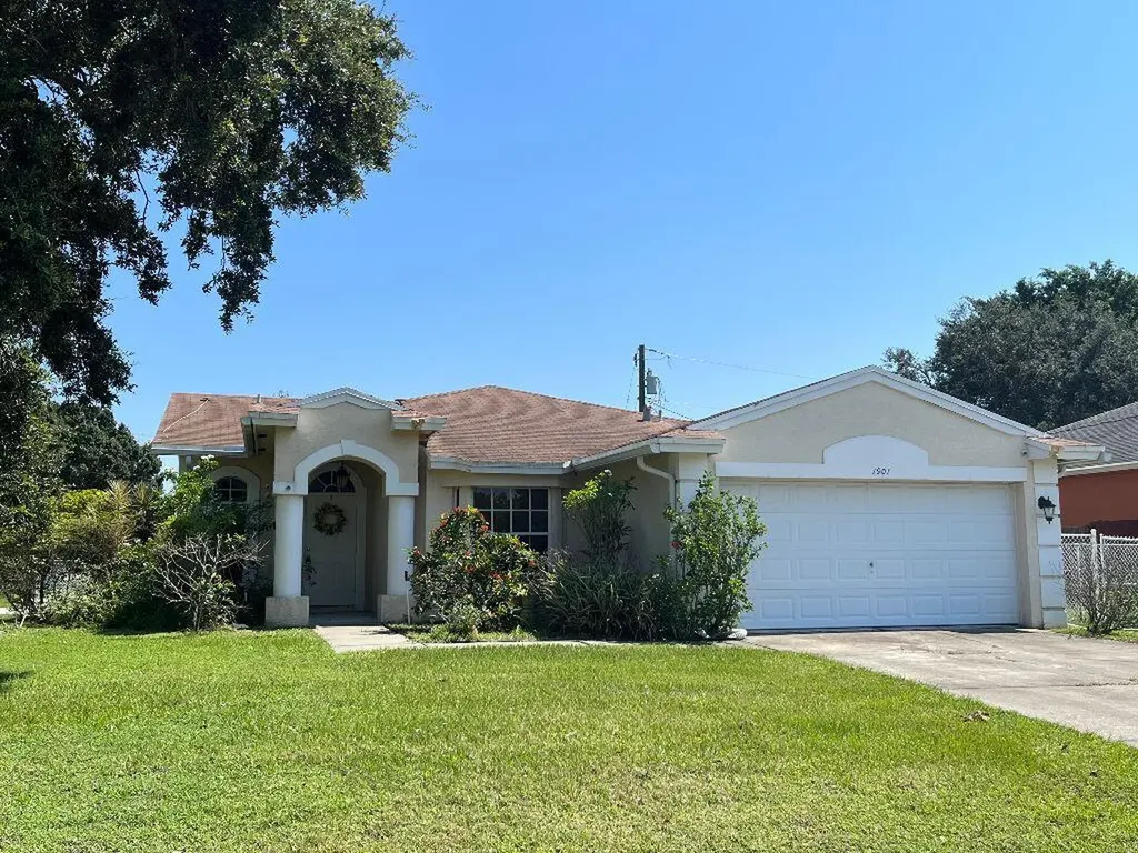 1901 SW Sunglow Street Port St Lucie FL 34953