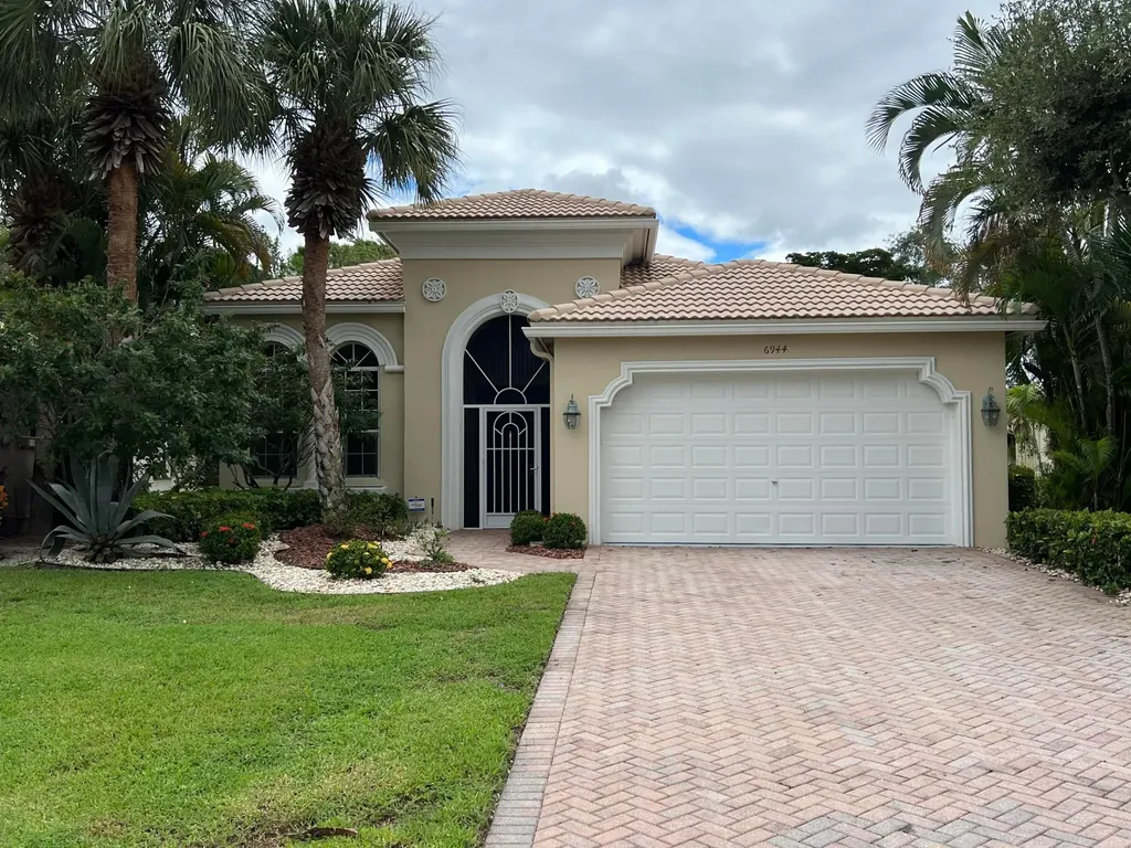 6944 Southport Drive Boynton Beach FL 33472