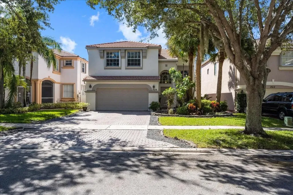 7610 Oak Grove Circle Lake Worth FL 33467