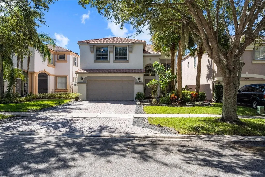 7610 Oak Grove Circle Lake Worth FL 33467