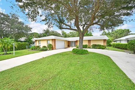 9881 SE Little Club Way N Jupiter FL 33469