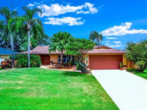 269 SW Starflower Avenue Port St Lucie FL 34984