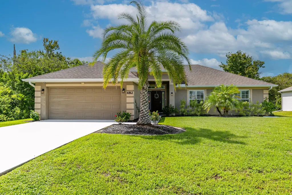 482 SE Essex Drive Port St Lucie FL 34984