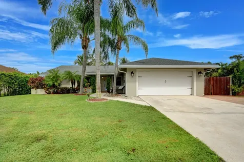 2409 Wrotham Terrace Wellington FL 33414