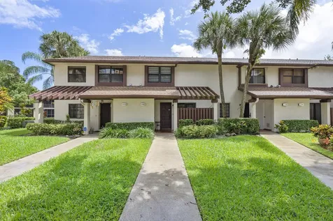 4320 Carambola Circle N Coconut Creek FL 33066