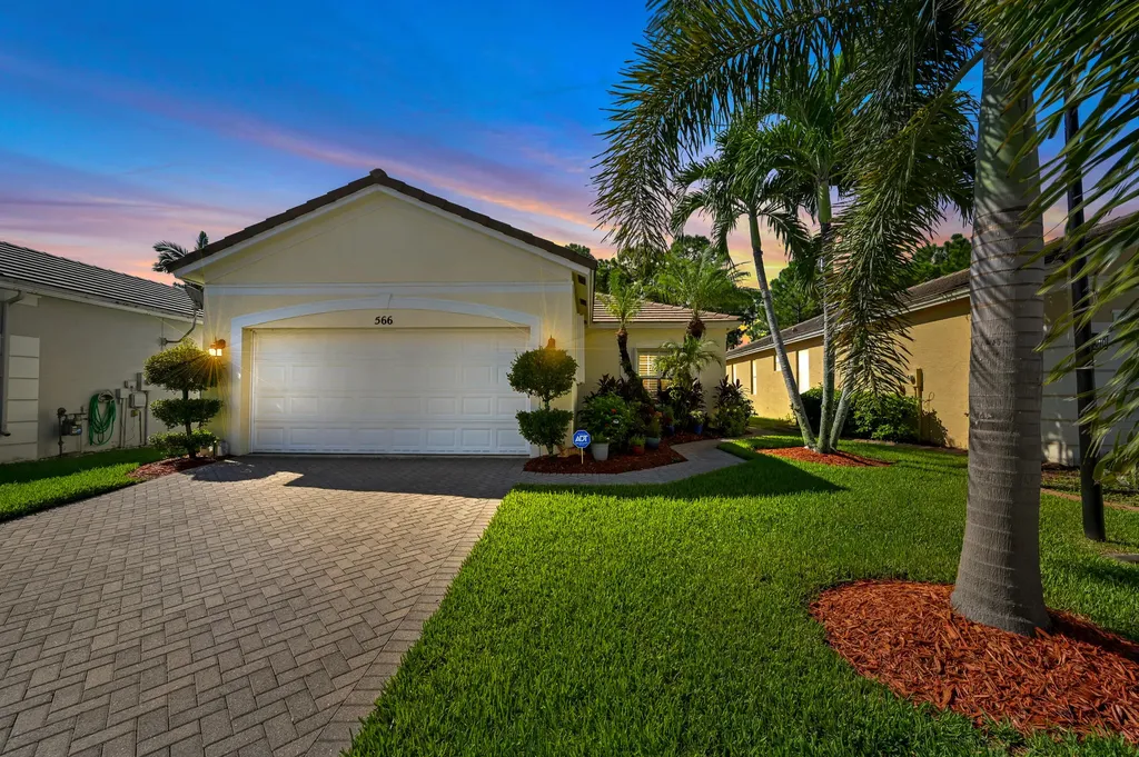 566 SW Indian Key Drive Port St Lucie FL 34986
