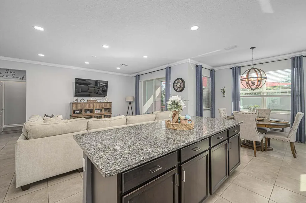 7751 NW Greenbank Circle Port St Lucie FL 34987