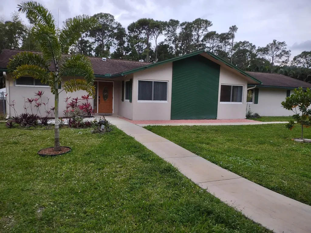 8440 Palomino Drive Lake Worth FL 33467