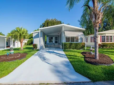 3 Padre Port St Lucie FL 34952