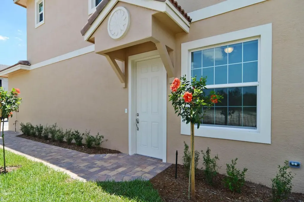 647 SW Glen Crest Way Stuart FL 34997