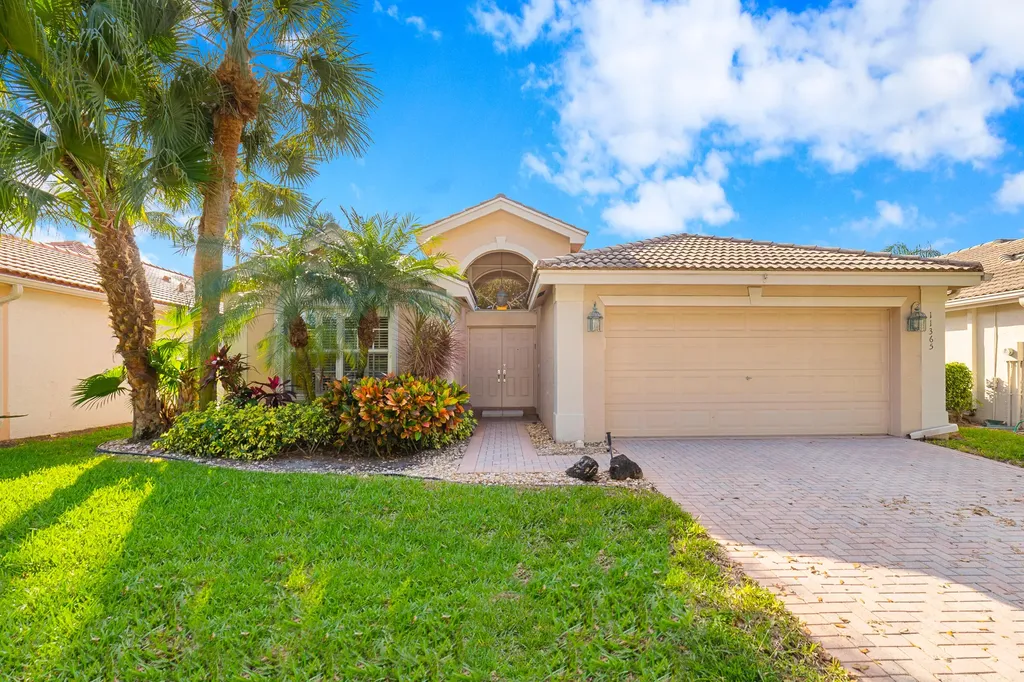 11365 Deleon Circle Boynton Beach FL 33437