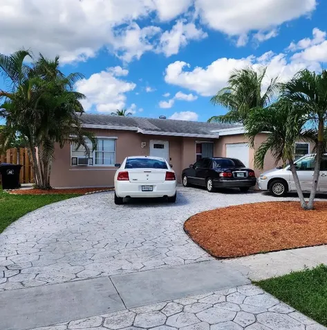 313 SW 77th Avenue North Lauderdale FL 33068