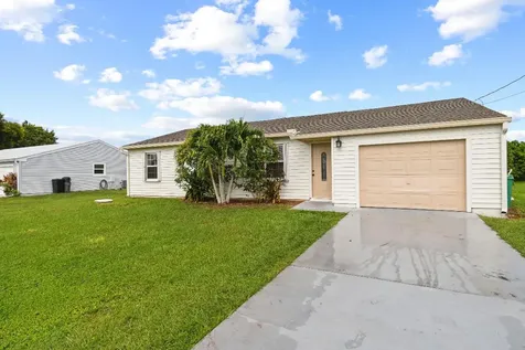 2234 SE Mandrake Circle Port St Lucie FL 34952