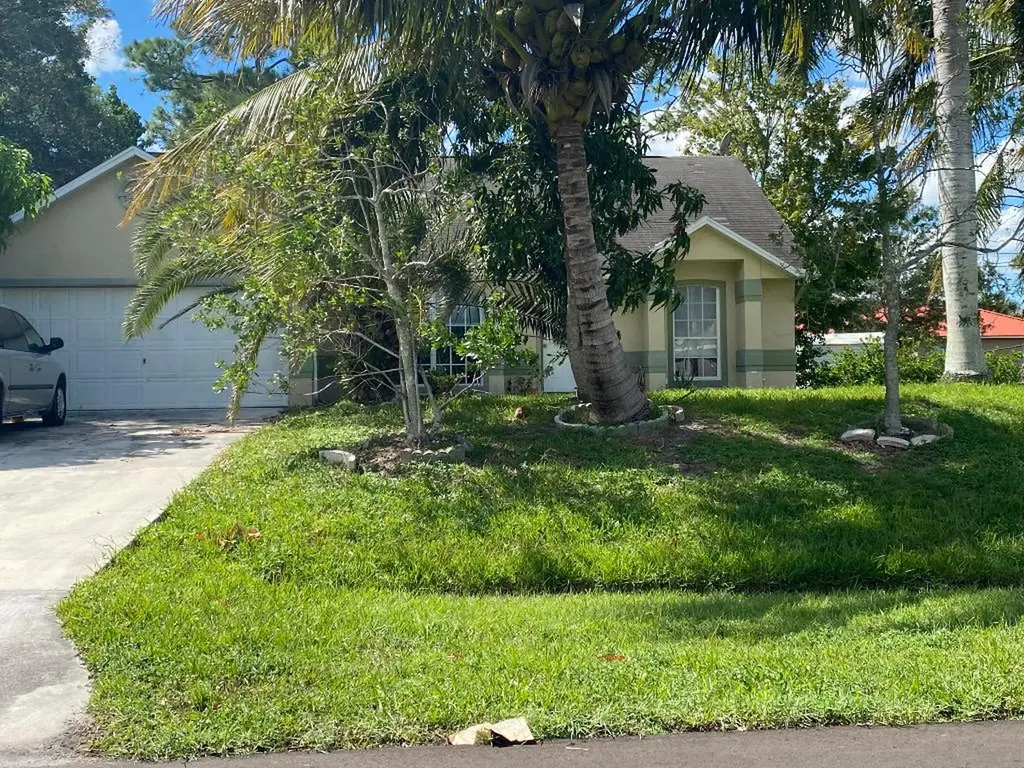 3166 SW Dimattia Street Port St Lucie FL 34953