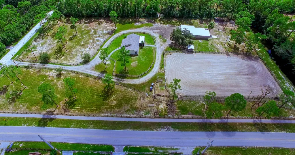 18080 W Sycamore Drive Loxahatchee FL 33470