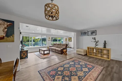 2520 SW 10th Street Boynton Beach FL 33426