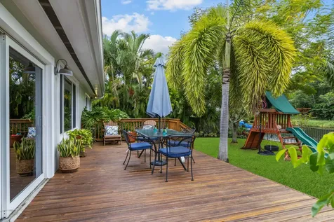 2520 SW 10th Street Boynton Beach FL 33426