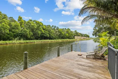 2520 SW 10th Street Boynton Beach FL 33426