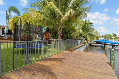 2520 SW 10th Street Boynton Beach FL 33426