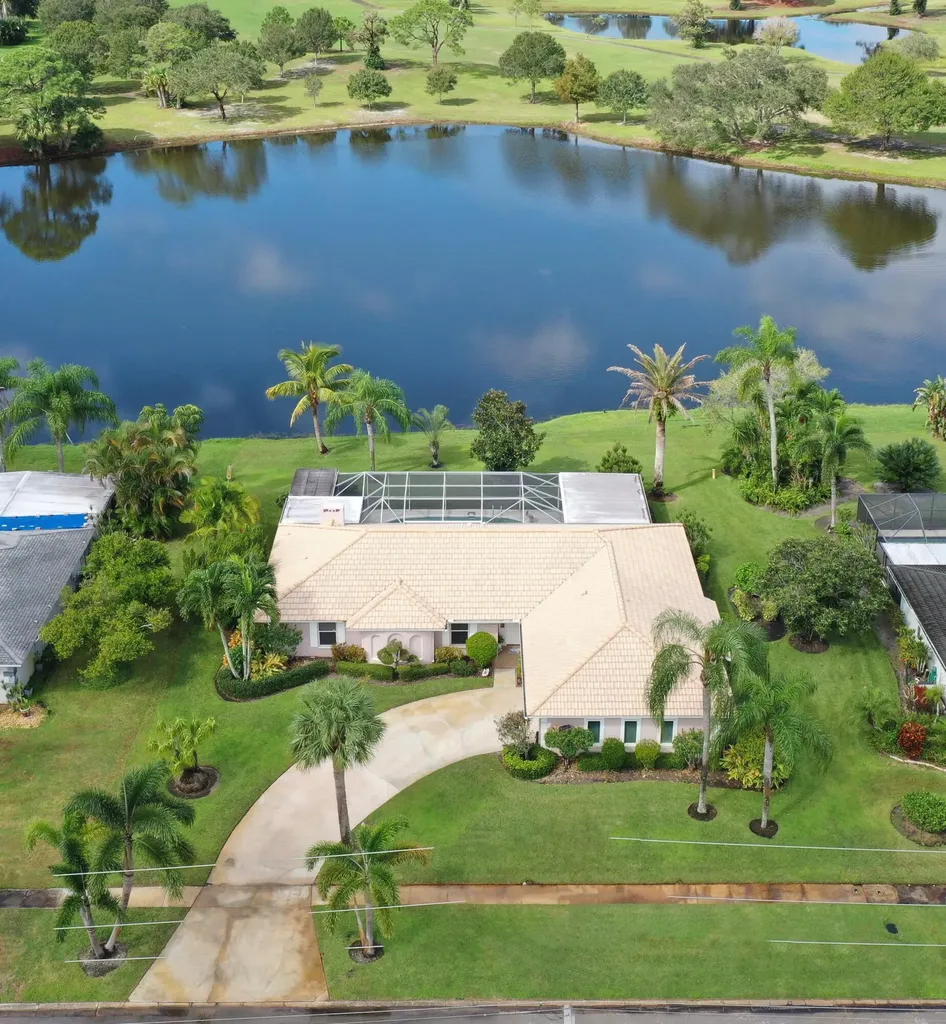 3070 SE Pine Valley Street Port St Lucie FL 34952