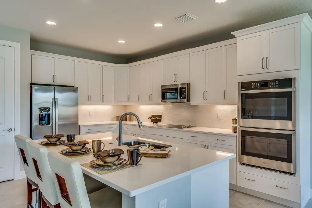 4025 Oak Hollow Avenue Vero Beach FL 32966