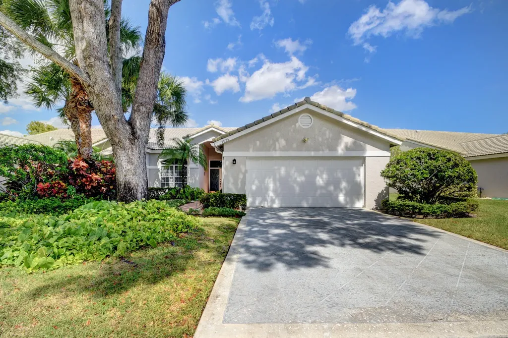 7825 Aberdeen Lakes Drive Boynton Beach FL 33472
