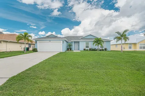 1049 SW Spataro Avenue Port St Lucie FL 34953