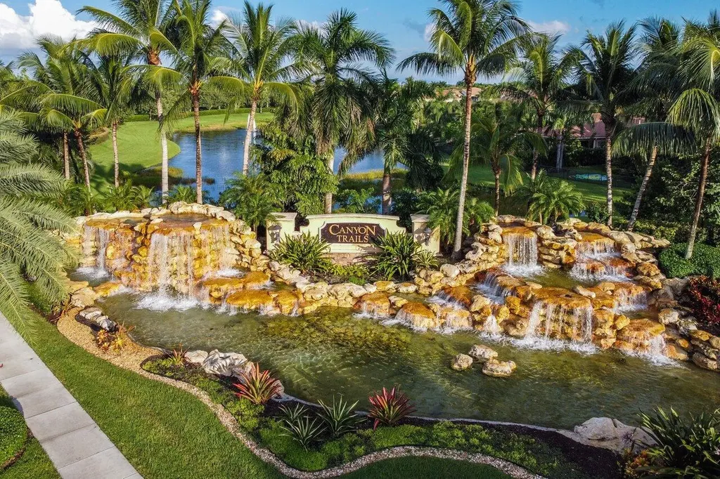 8136 Pinnacle Pass Way Boynton Beach FL 33473