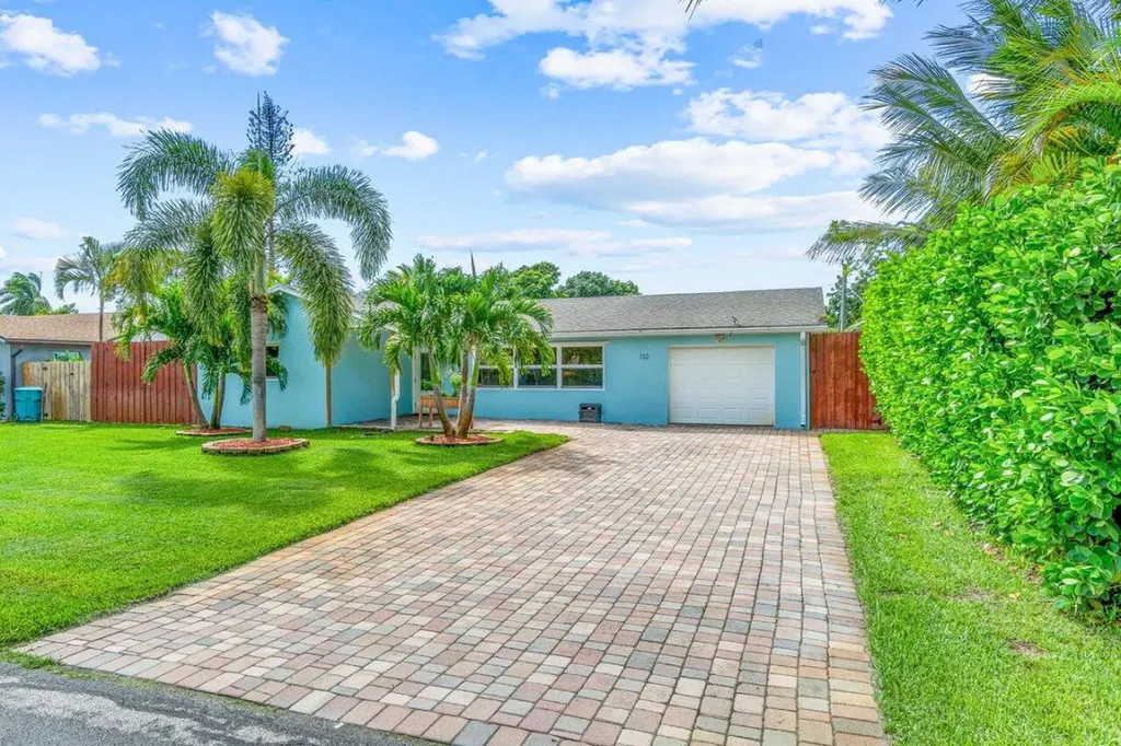 132 SE 25th Avenue Boynton Beach FL 33435