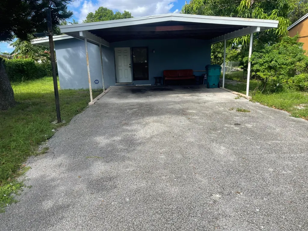 1623 NE 4th Court Boynton Beach FL 33435