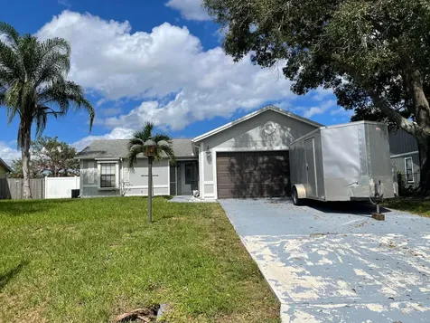 1557 SW Kamchatka Avenue Port St Lucie FL 34953