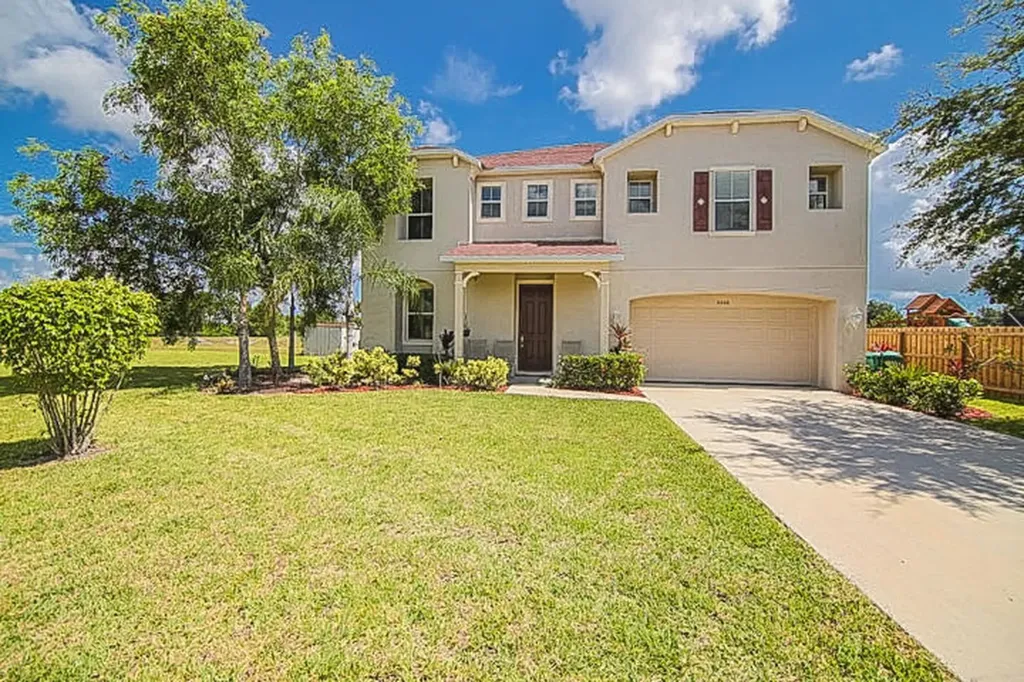 5843 NW Drill Court Port St Lucie FL 34986