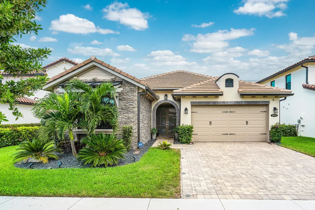 8924 Grand Prix Lane Boynton Beach FL 33472